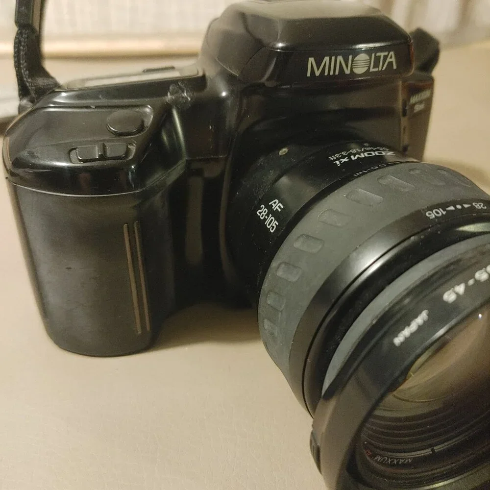 Minolta Maxxum 5xi AF 28 105 35mm Camera Japan NOT Tested